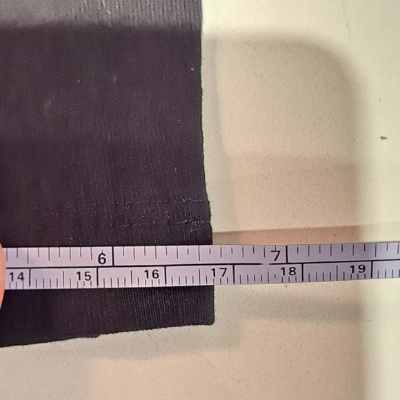 NWT black women's yoga pants / capris - Picture 3 of 9